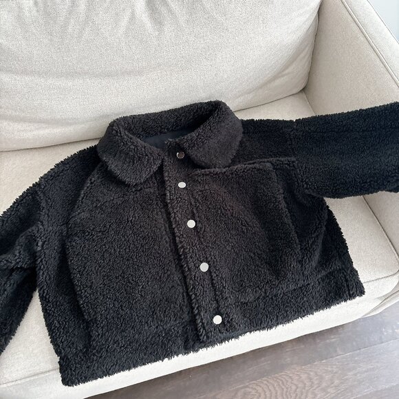 99% NEW LULULEMON JACKET, SIZE 8 - Picture 1 of 5